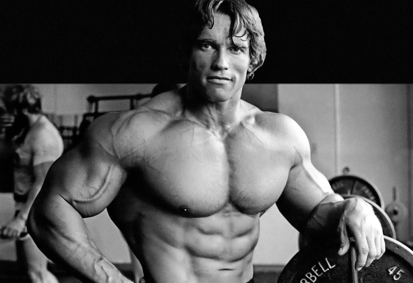 ¿Arnold Schwarzenegger Altura Y Peso?