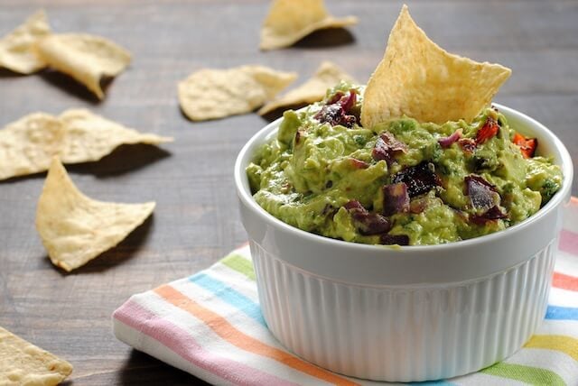 Roasted-Red-Pepper-Onion-Guacamole2