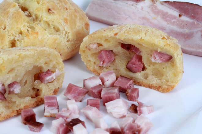 Calorias Do Pao De Queijo Tipos Porcoes E Dicas Mundoboaforma