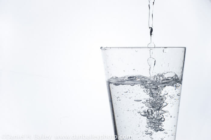 Como tomar agua alcalina para bajar de peso