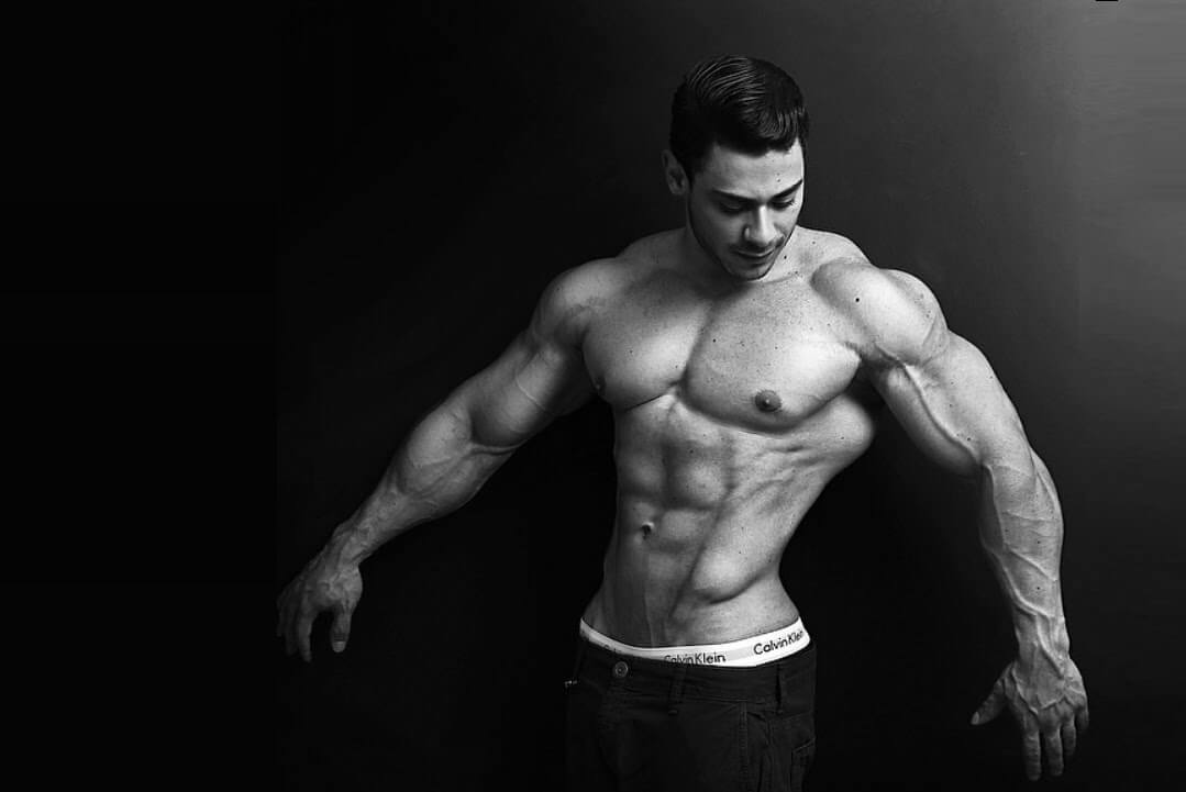 Скачай стро. Leo Stronda. Leo Stronda в 16 лет. "Leo Damirow". Monstro фотографии парень.