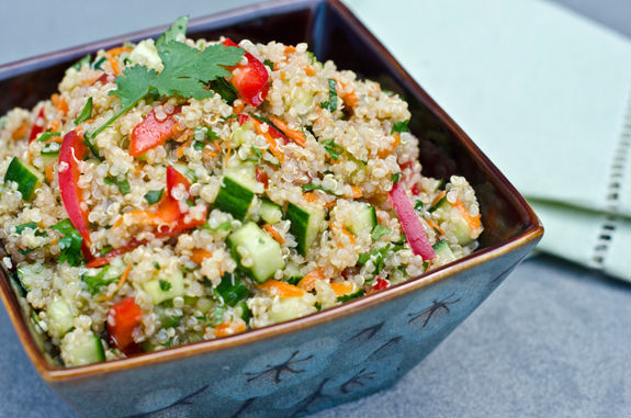 Salada de quinoa com pepino