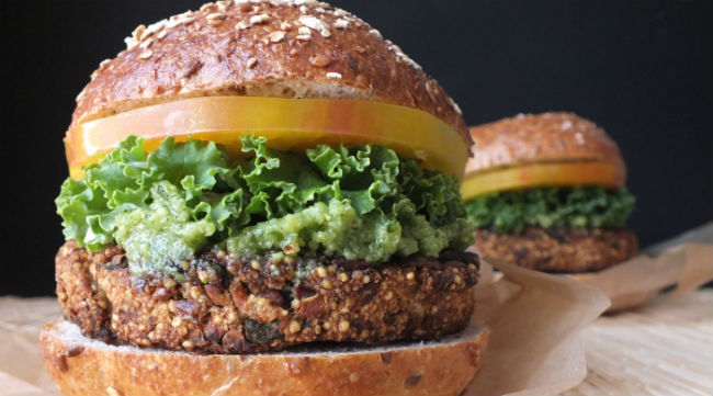 Hambúrguer de farinha de berinjela