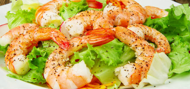 Salada de camarão