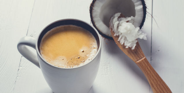 Cafe aceite de coco canela