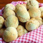 Pão de queijo de inhame