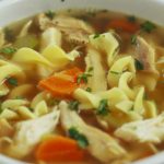 Sopa de frango com legumes