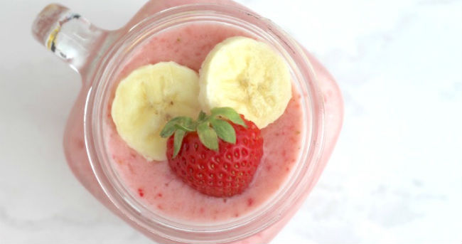 Smoothie de banana e morango