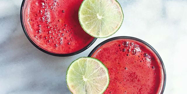 Suco de beterraba com limão