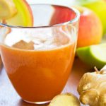 Suco de maçã com gengibre