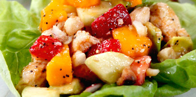 Salada de alface com frutas
