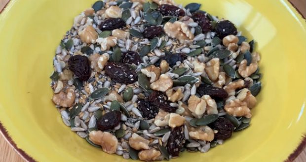 Receita de Granola para Emagrecer Fácil e Low Carb - MundoBoaForma.com.br