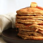 Panqueca de banana com leite em pó