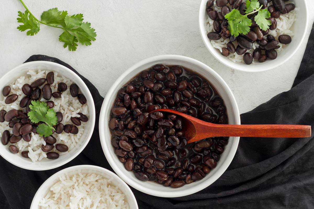 Feijão é carboidrato ou proteína? Simples ou complexo? Tipos, variações ...