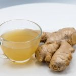 Chá anti-gripal com gengibre, alho, canela e menta