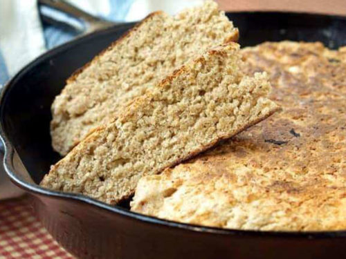 Pão de aveia na frigideira, delicioso e fácil