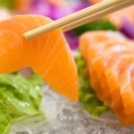 Anisakis (verme do sushi) - Sintomas e o que fazer