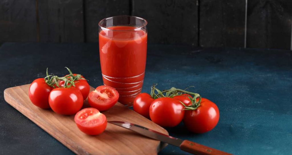 Receita de suco de tomate caseiro refrescante! - MundoBoaForma