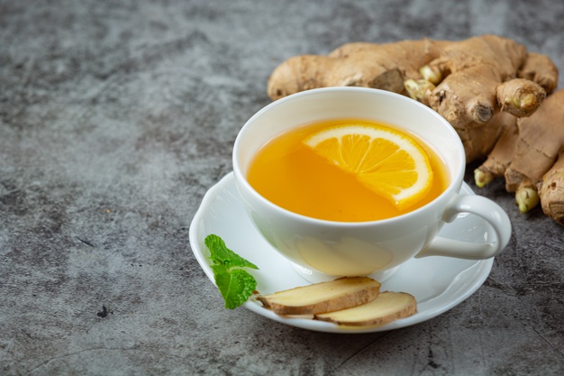 Chá de menta com gengibre e laranja