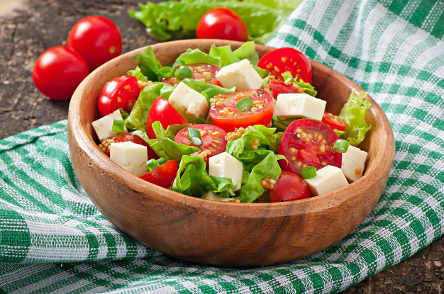 salada caprese de pote