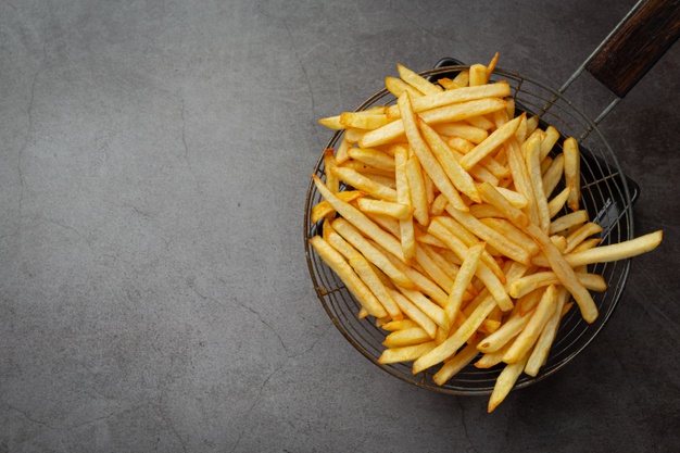 batata frita feita na frigideira