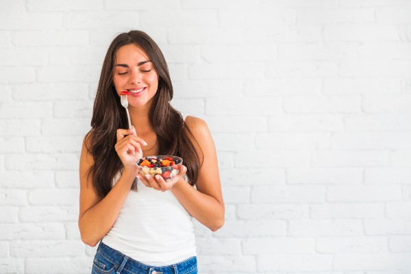 benefícios de comer devagar