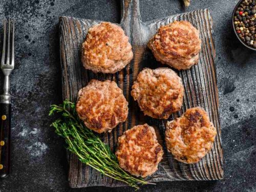 Hambúrguer caseiro de frango