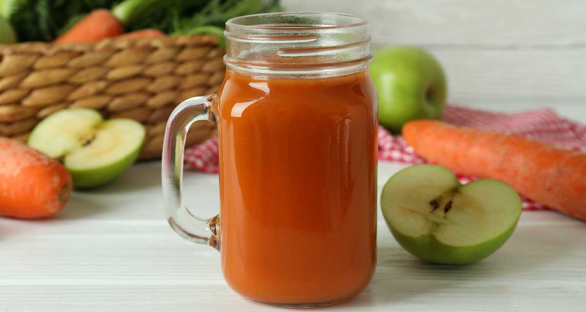 Suco de cenoura com maçã