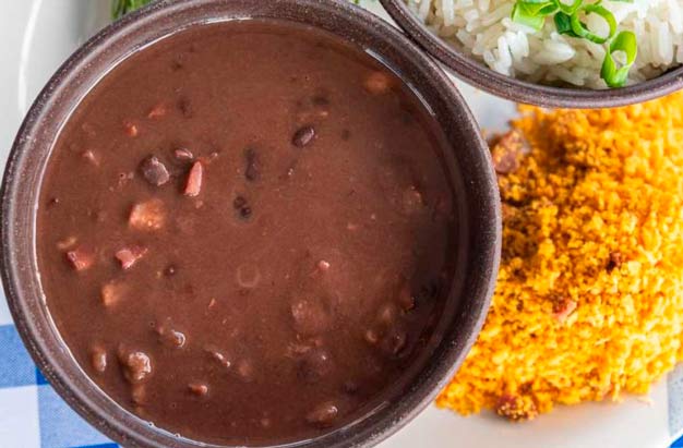 feijoada com proteína de soja texturizada