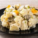 Receita de salada de batata com ovo light e rápida