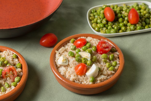 Arroz de couve-flor com legumes