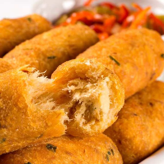 Receita de bolinho de bacalhau low carb delicioso