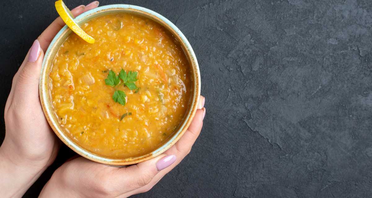 Sopa de mandioca com carne