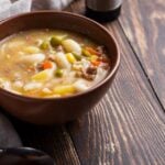 Receita de sopa de legumes com carne moída light e nutritiva