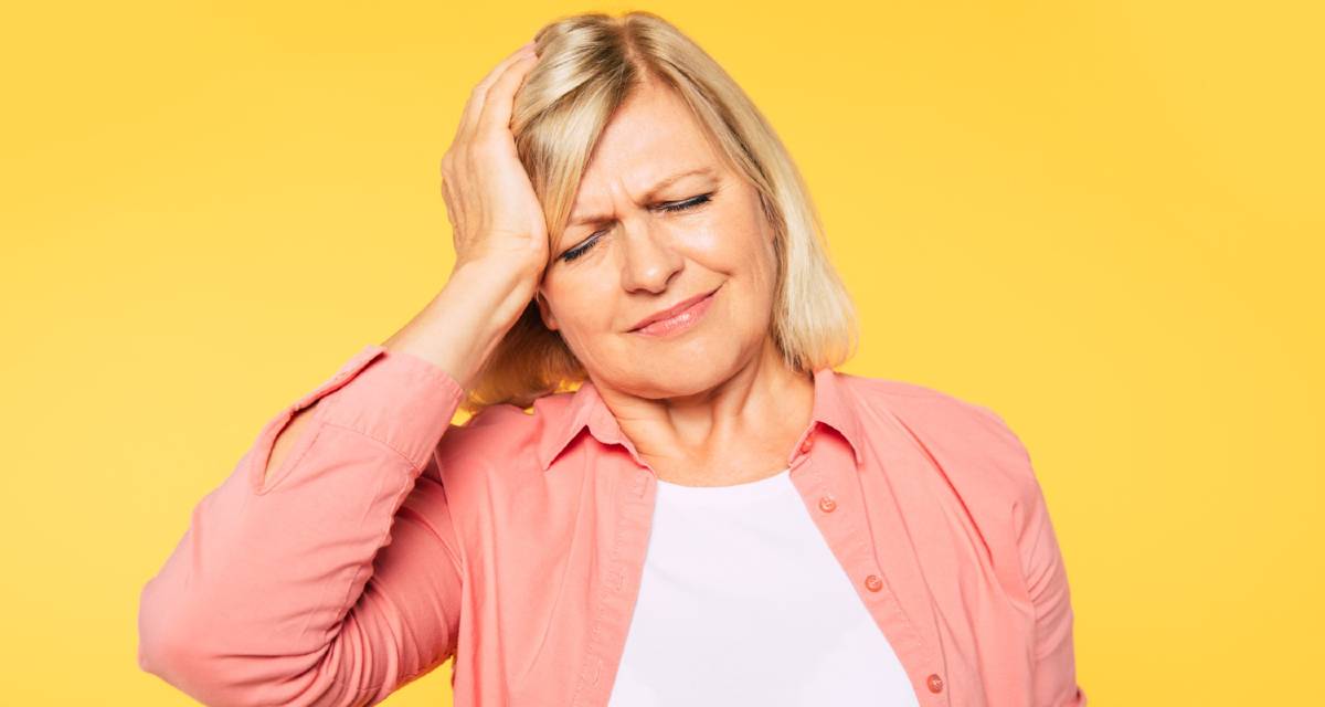 Como combater a dor de cabeça na menopausa - MundoBoaForma