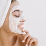 7 dicas para fechar os poros abertos do rosto (poros dilatados)