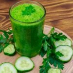 Receita de suco detox verde fácil de fazer e refrescante