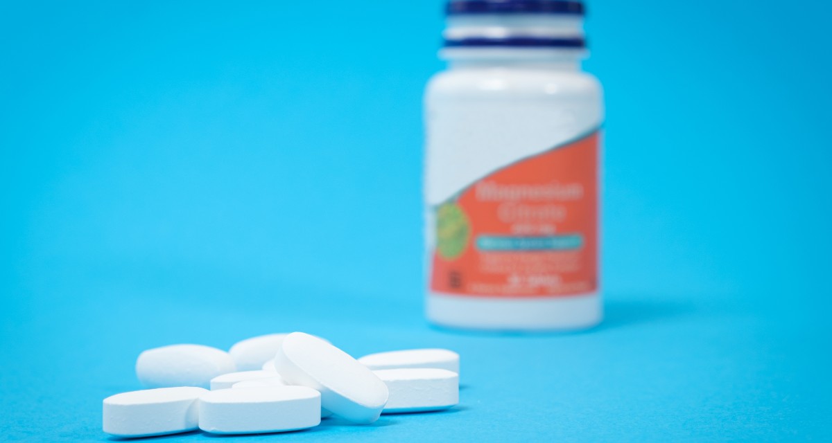 Cálcio e vitamina D: para que serve e quais os efeitos colaterais ...