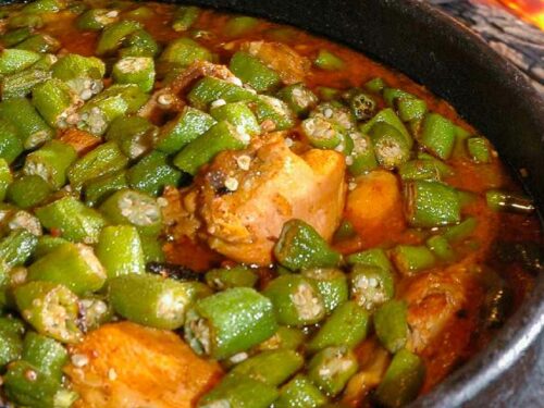 Frango com quiabo