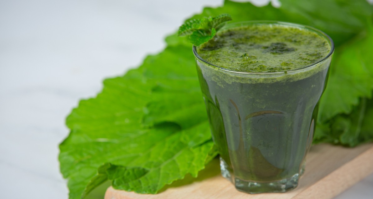 Suco de couve para gastrite funciona? - MundoBoaForma