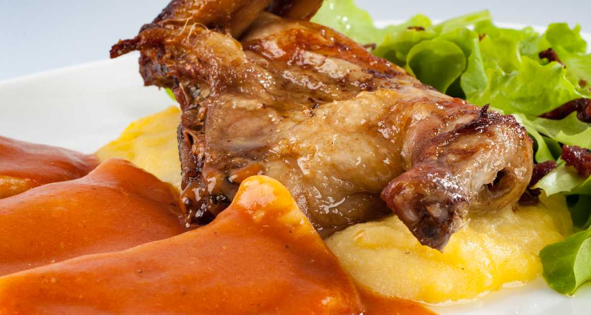 Frango na polenta