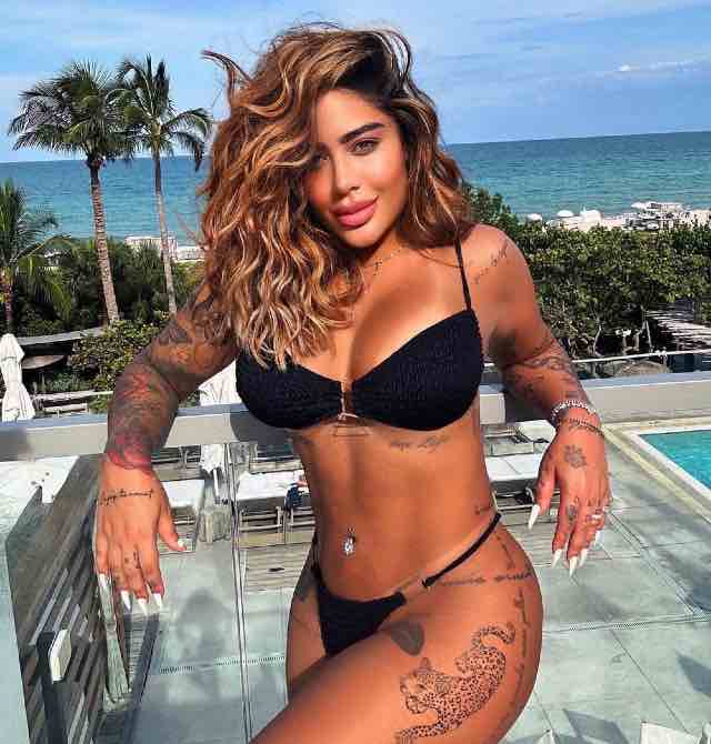 Rafaella Santos