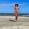 Bruna Marquezine na praia, post Instagram