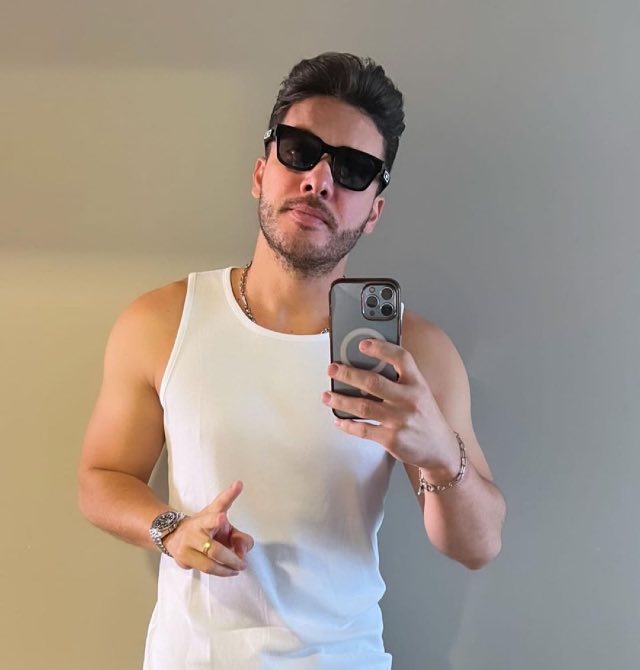 Wesley Safadão, Selfie