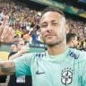 Neymar, antes de iniciar o jogo das Eliminatórias