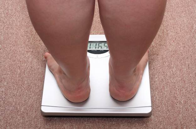 Pernas de mulher com excesso de peso