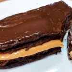 Bolo de chocolate recheado