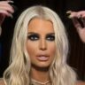 Jessica Simpson causa surpresa ao surgir irreconhecível: "Não é você"