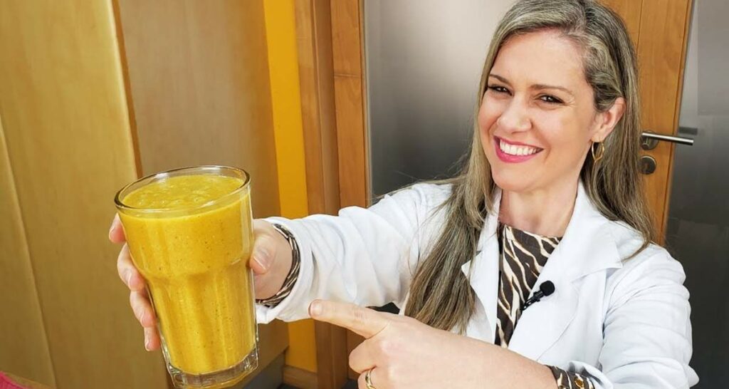 Suco de laranja com cenoura e pepino