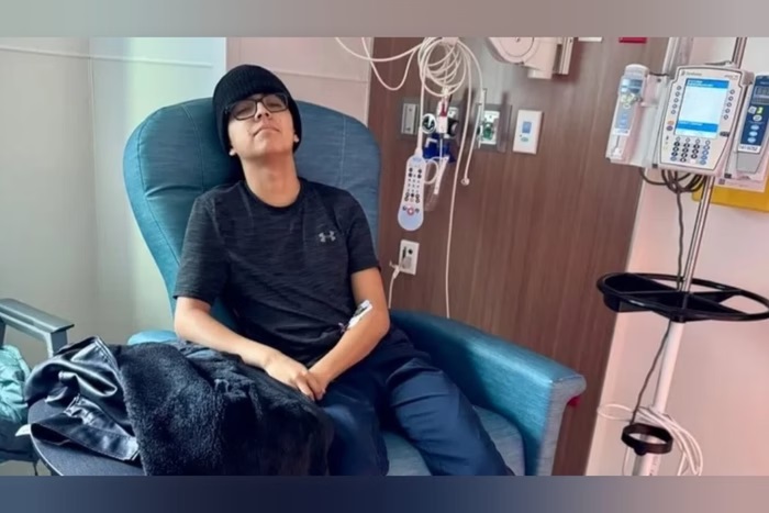 Jovem de 17 anos tem sintomas de câncer confundidos com desidratação